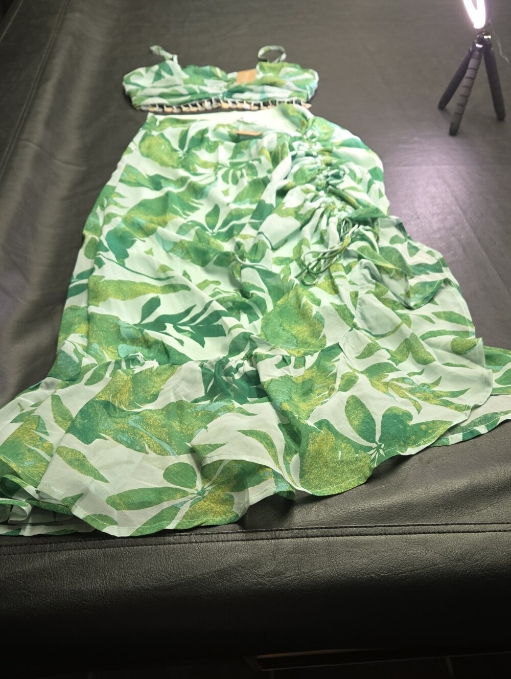 vestique Green Leaf-Print Ruched Maxi Skirt